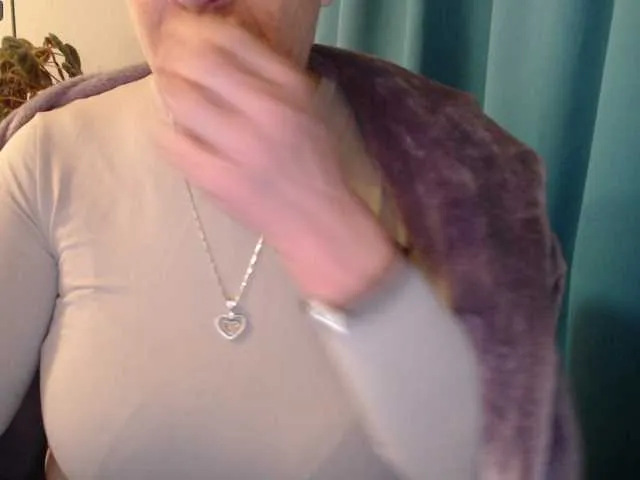 Live sex webcam photo for MadamSG #290310673