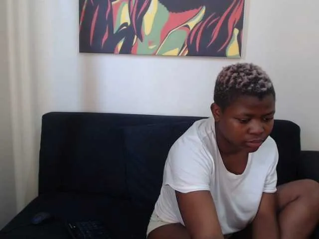 Live sex webcam photo for MadamX3578 #274031746