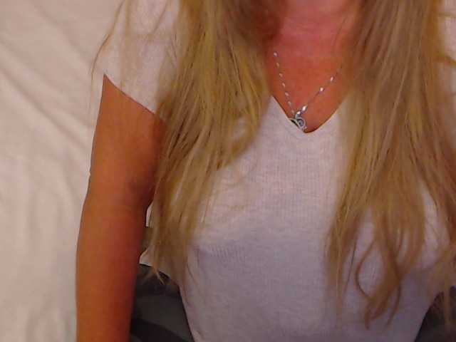 Live sex webcam photo for MadameLeona #276322932
