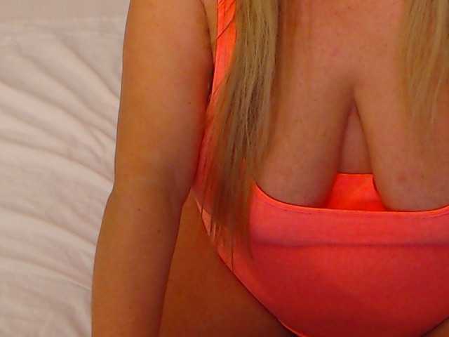 Live sex webcam photo for MadameLeona #276705795