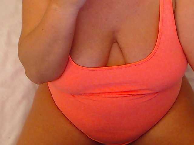Live sex webcam photo for MadameLeona #276877380