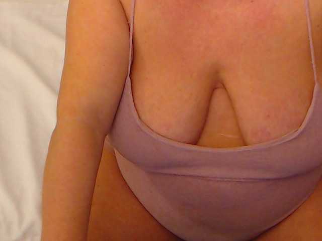 Live sex webcam photo for MadameLeona #276887142