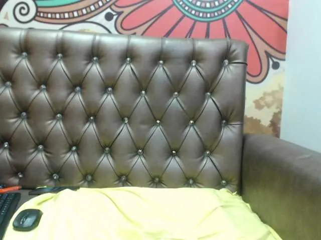 Live sex webcam photo for Madan-laren #272058191