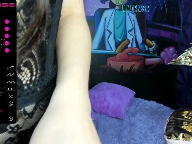 Live sex webcam photo for Maddie-cd #273979447