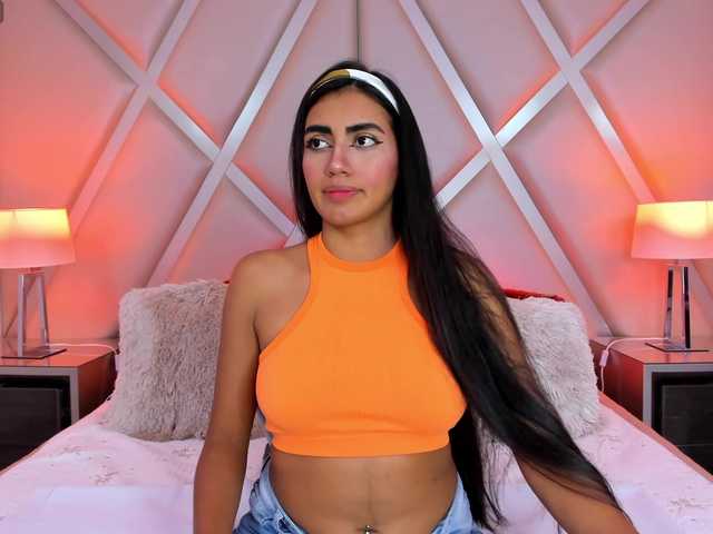 Live sex webcam photo for MaddieKurst #288079740