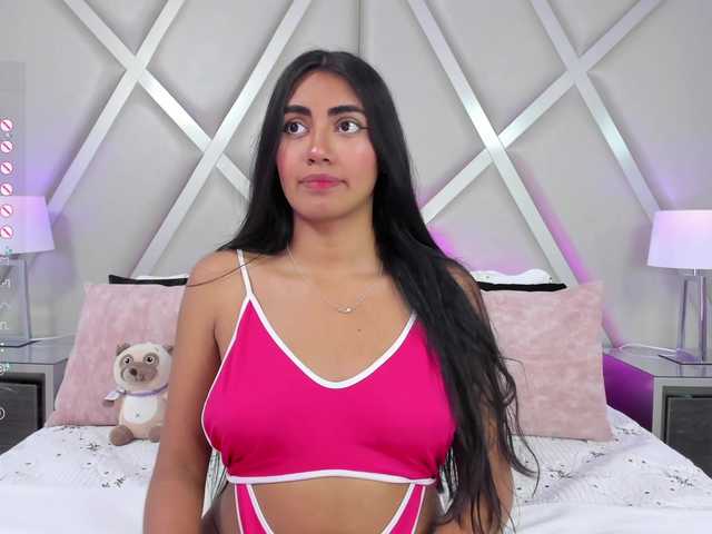 Live sex webcam photo for MaddieKurst #287763870