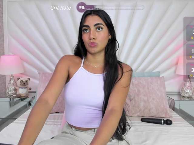 Live sex webcam photo for MaddieKurst #290496488