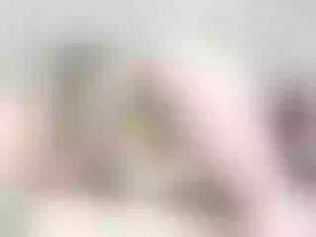 Live sex webcam photo for MaddieRo #274225100