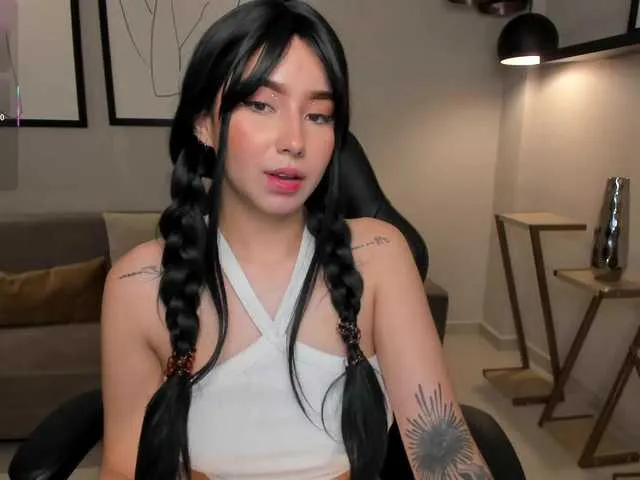 Live sex webcam photo for MaddisonCollins #291054394