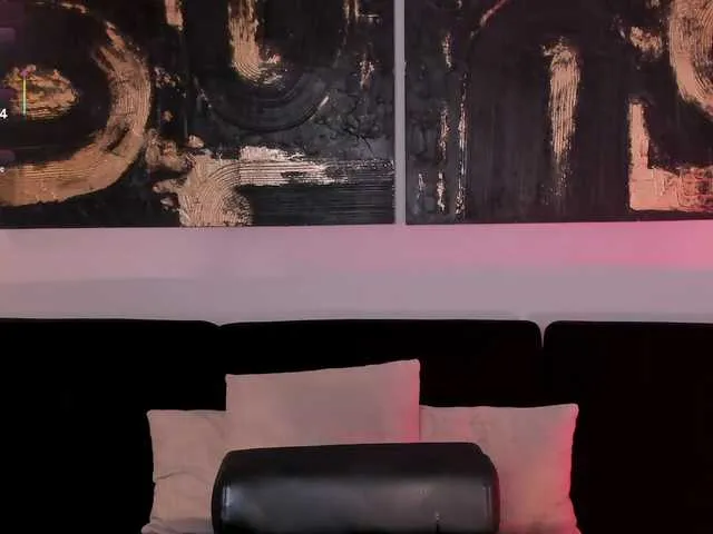 Live sex webcam photo for MaddisonCollins #291794353