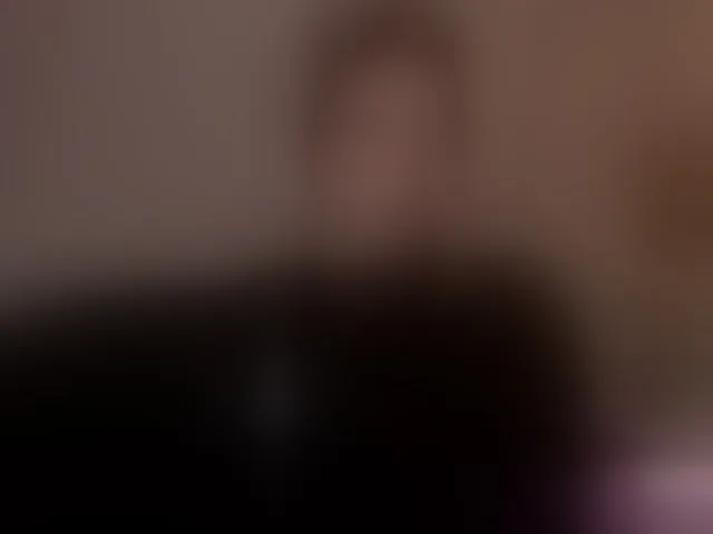 Live sex webcam photo for MaddisonCollins #292565335