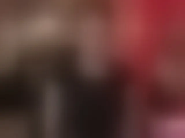 Live sex webcam photo for MaddisonCollins #293060749