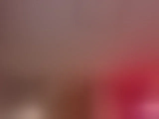 Live sex webcam photo for MaddisonCollins #293063223