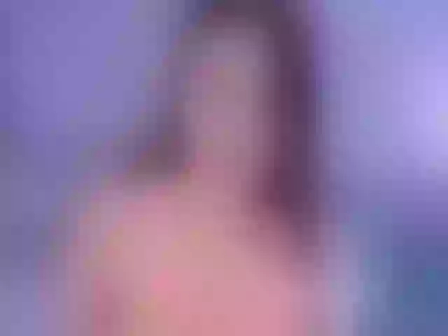 Live sex webcam photo for MaddisonLowe #290626860