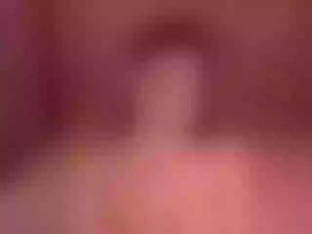 Live sex webcam photo for MaddisonLowe #290687621