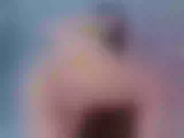 Live sex webcam photo for MaddisonLowe #290838642