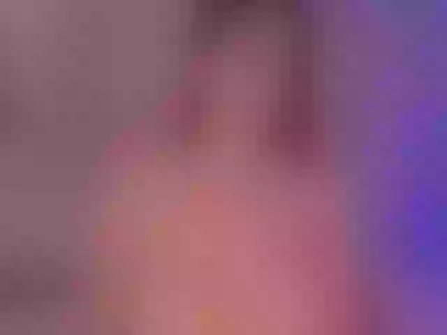 Live sex webcam photo for MaddisonLowe #291738605