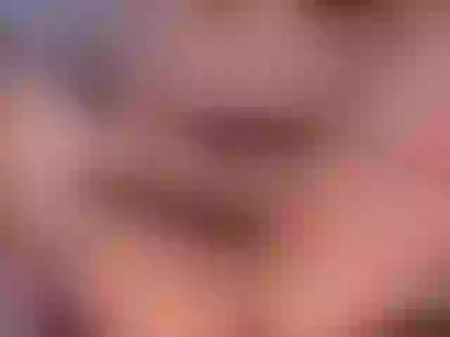 Live sex webcam photo for MaddisonLowe #292059503