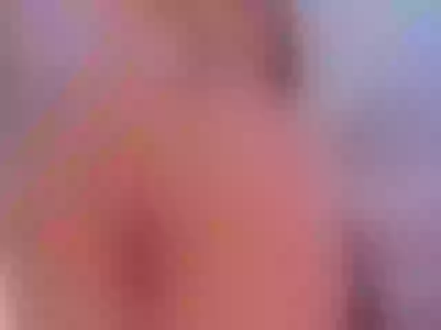 Live sex webcam photo for MaddisonLowe #292072307