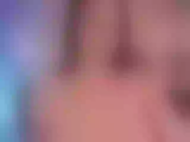 Live sex webcam photo for MaddisonLowe #292119797