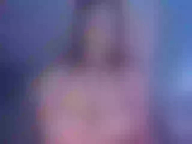 Live sex webcam photo for MaddisonLowe #292233447