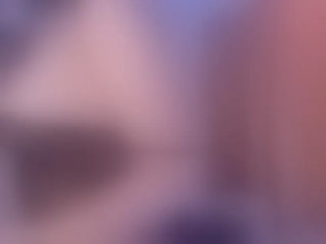 Live sex webcam photo for MaddisonLowe #293395635