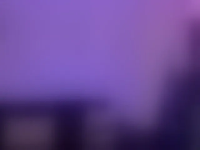 Live sex webcam photo for MaddisonLowe #293823582