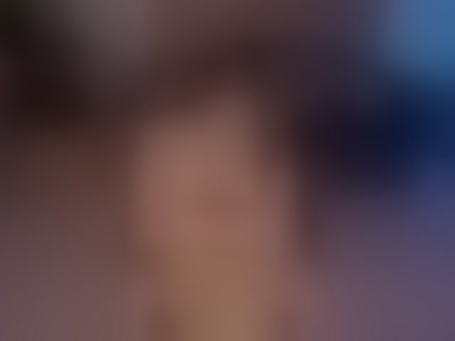 Live sex webcam photo for MaddisonLowe #294180877