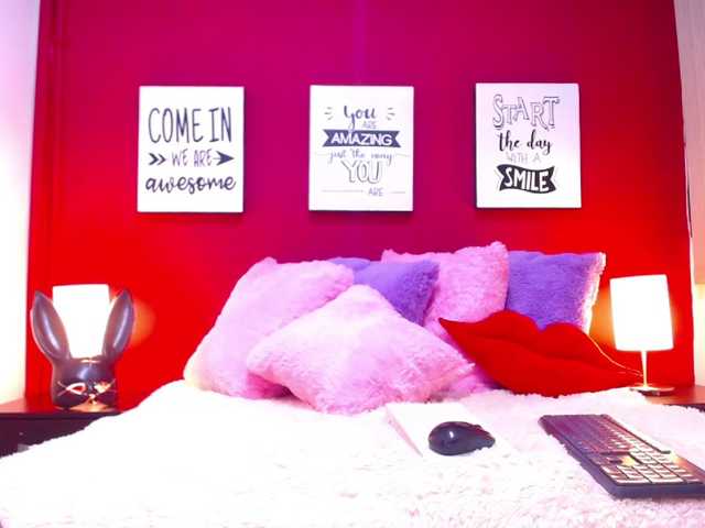 Live sex webcam photo for MaddisonWelch #288023868