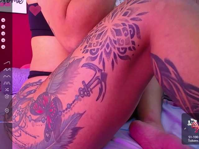 Live sex webcam photo for MaddisonWelch #288024001