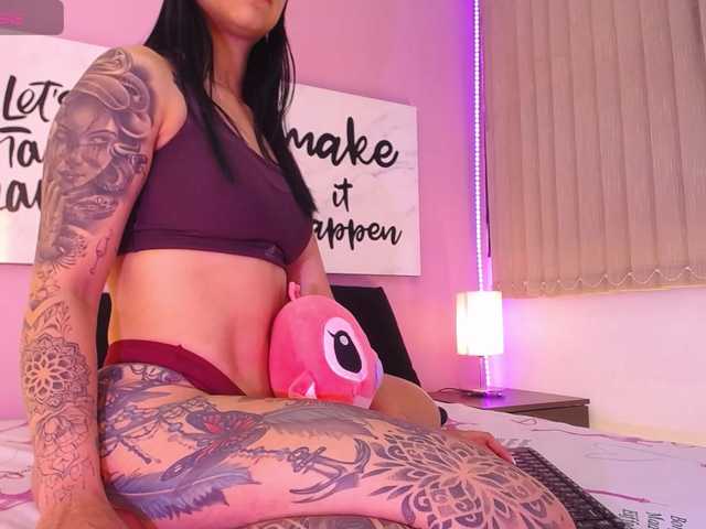 Live sex webcam photo for MaddisonWelch #288024061