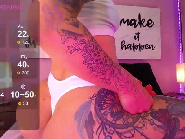 Live sex webcam photo for MaddisonWelch #288024065