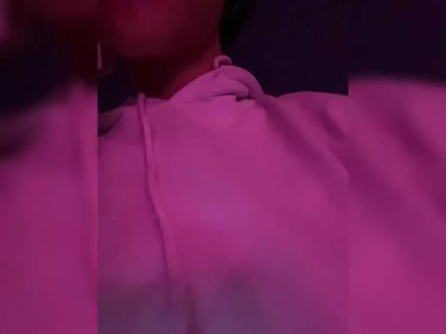 Live sex webcam photo for MaddisonWelch #290571634