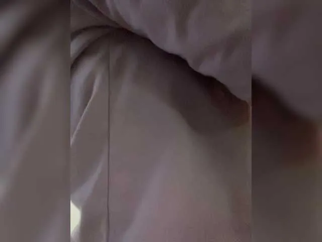 Live sex webcam photo for MaddisonWelch #290586262