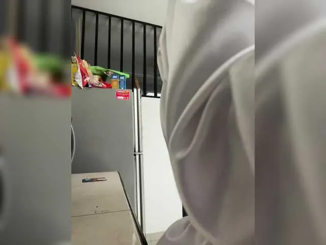 Live sex webcam photo for MaddisonWelch #290822740