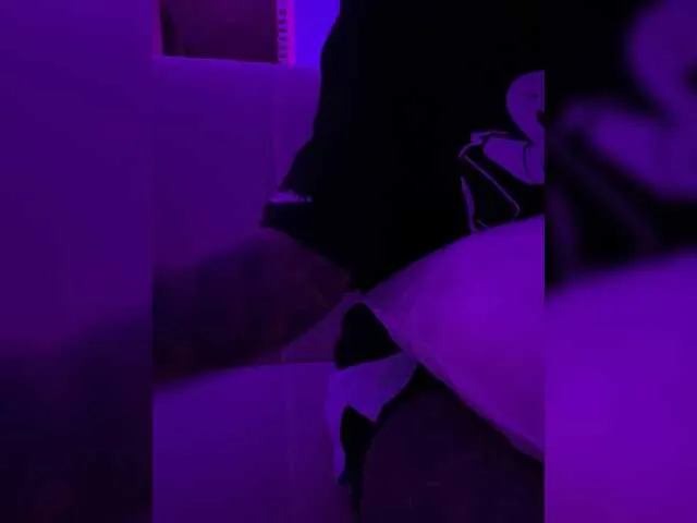 Live sex webcam photo for MaddisonWelch #291684263