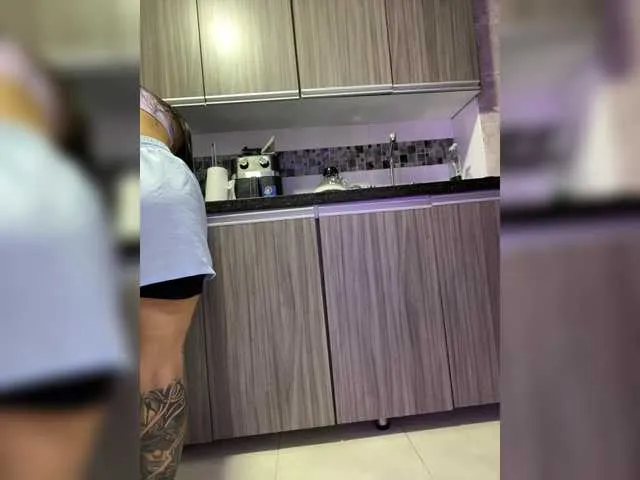 Live sex webcam photo for MaddisonWelch #291904734