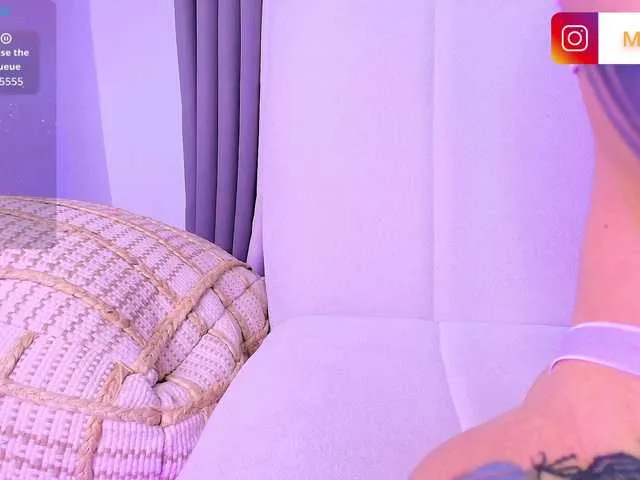 Live sex webcam photo for MaddisonWelch #292011886