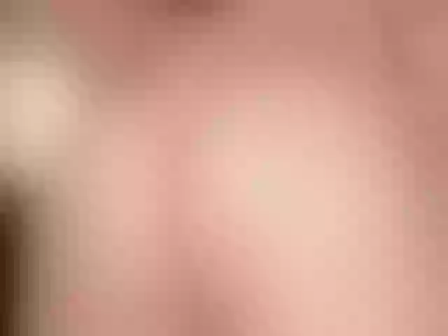 Live sex webcam photo for MaddyLennon #275551613