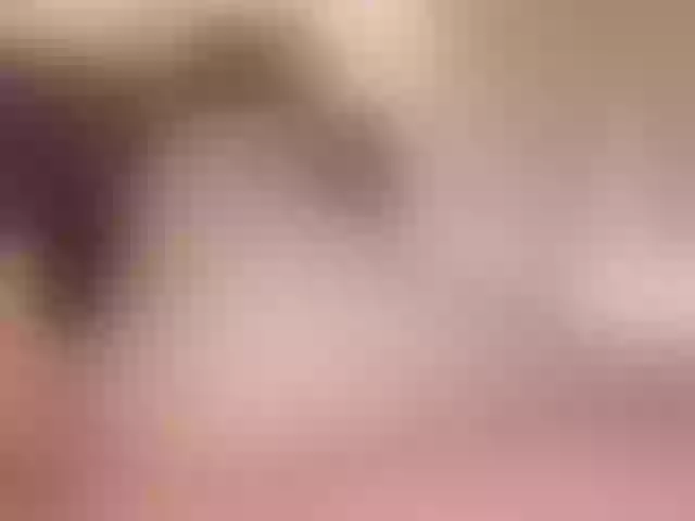 Live sex webcam photo for MaddyLennon #275576116