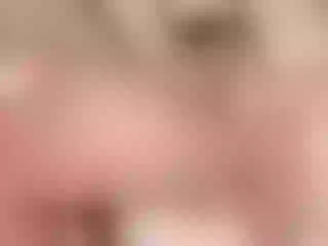 Live sex webcam photo for MaddyLennon #275584067