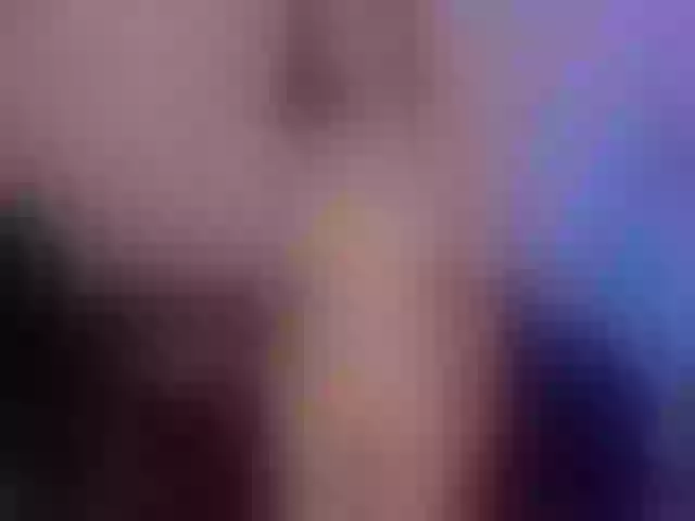 Live sex webcam photo for MaddyOwens #291377494