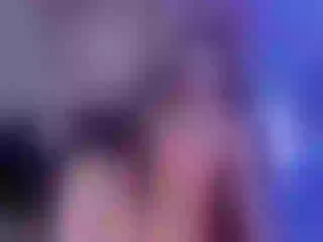 Live sex webcam photo for MaddyOwens #291634664