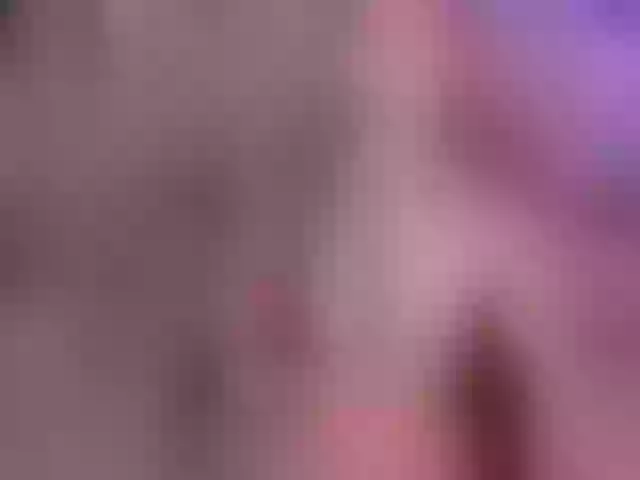 Live sex webcam photo for MaddyOwens #291783972