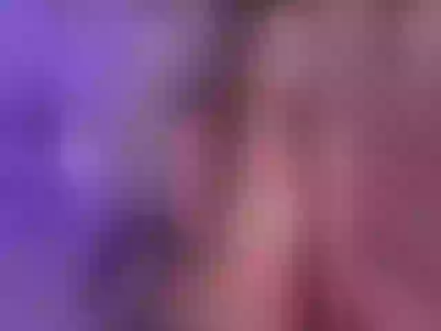 Live sex webcam photo for MaddyOwens #291797761