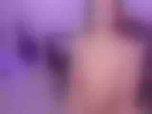 Live sex webcam photo for MaddyOwens #291987228