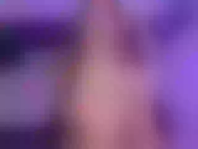 Live sex webcam photo for MaddyOwens #292027042