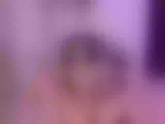 Live sex webcam photo for MaddyOwens #292095655