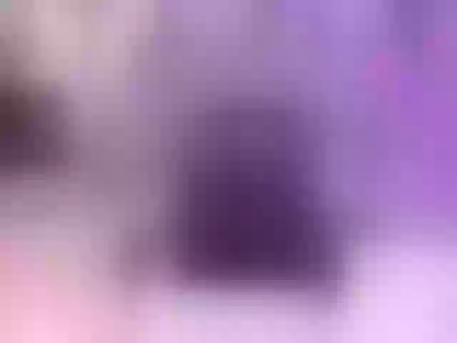 Live sex webcam photo for MaddyOwens #292183139