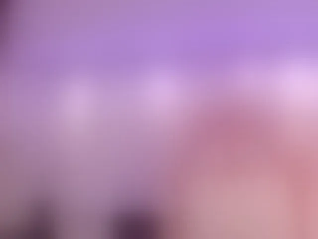 Live sex webcam photo for MaddyOwens #292729321